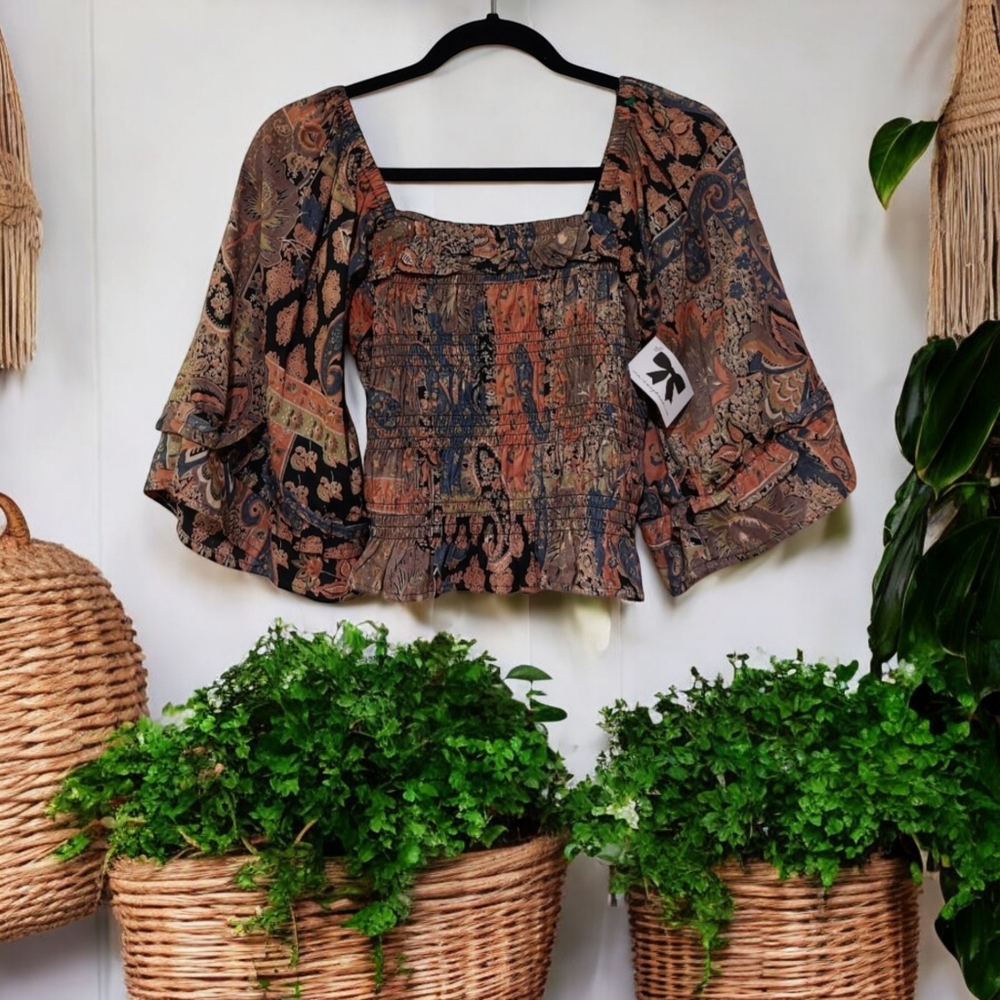DAISIES CROPPED BOHO WIDE SLEEVE TOP NWT